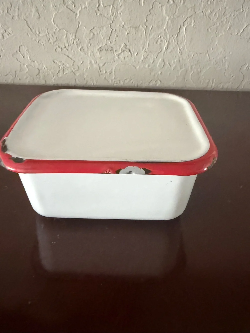 Vintage 1930s 40s Enamelware Refrigerator Box Lid White Red Trim 5”